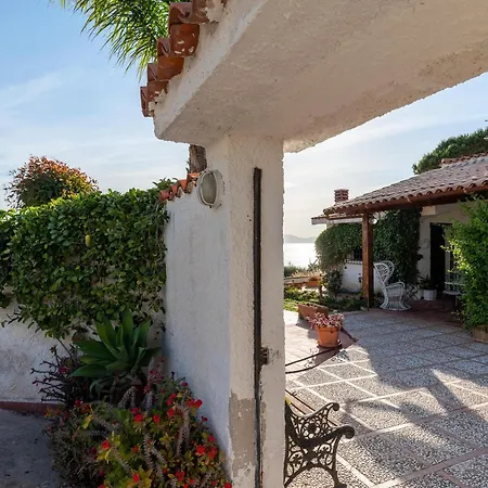 Cassiopea Villa Terrasini