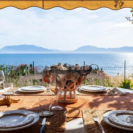 Cassiopea Villa Terrasini